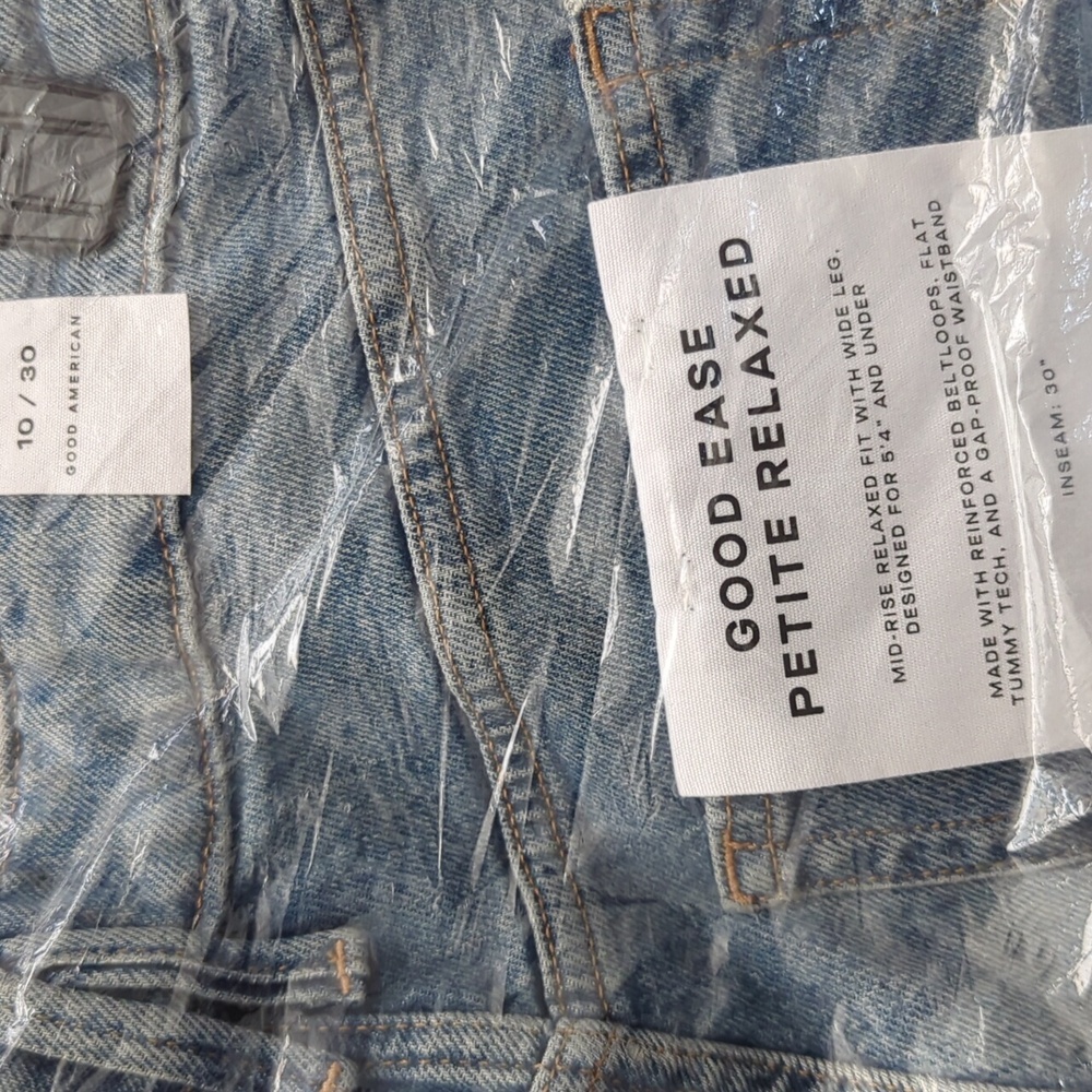 Good American Good Ease Petite Relaxed Jeans- 10/30 - Picture 14 of 14